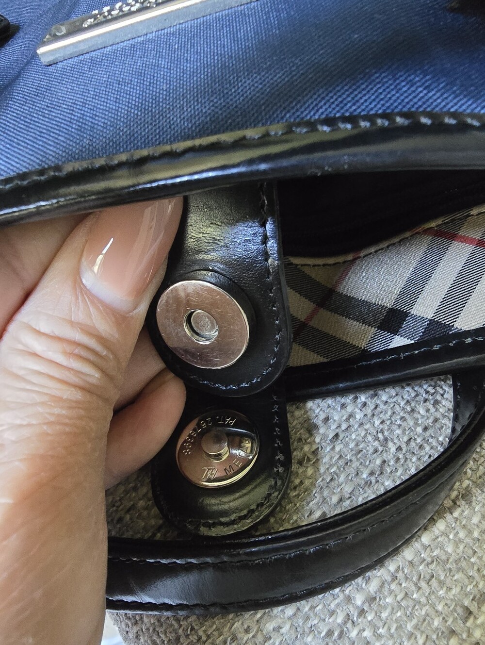 Authentic Burberry Navy Bucket Bag with Black Trim - Picture 11 of 12